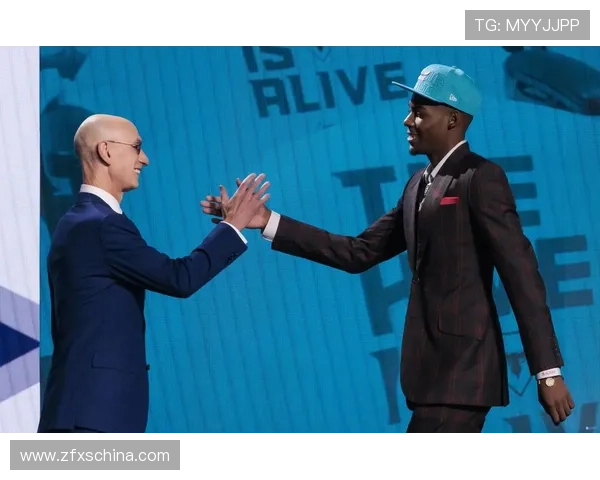 布兰登米勒闪耀赛场23分钟内高效砍下15分5助攻正负值高达16